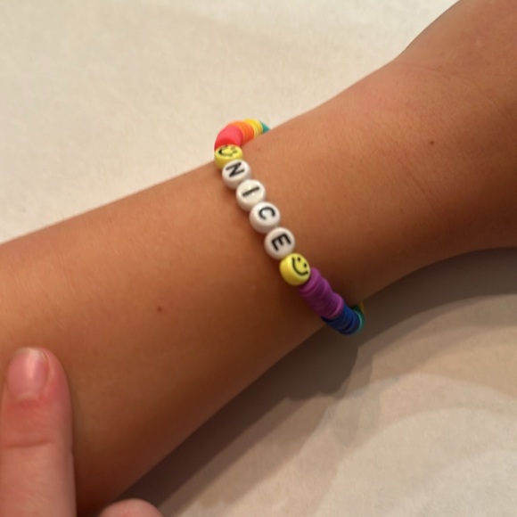 Smaller handmade bracelet. - Picture 2 of 2